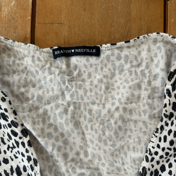 Brandy Melville wrap cheetah top super soft - Picture 2 of 2